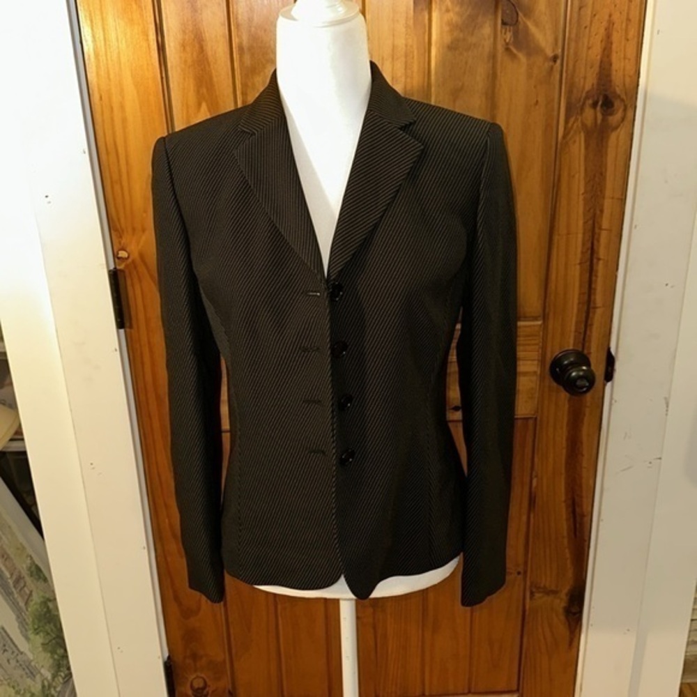 Women’s Ann Taylor black and gray stripe blazer size 2
